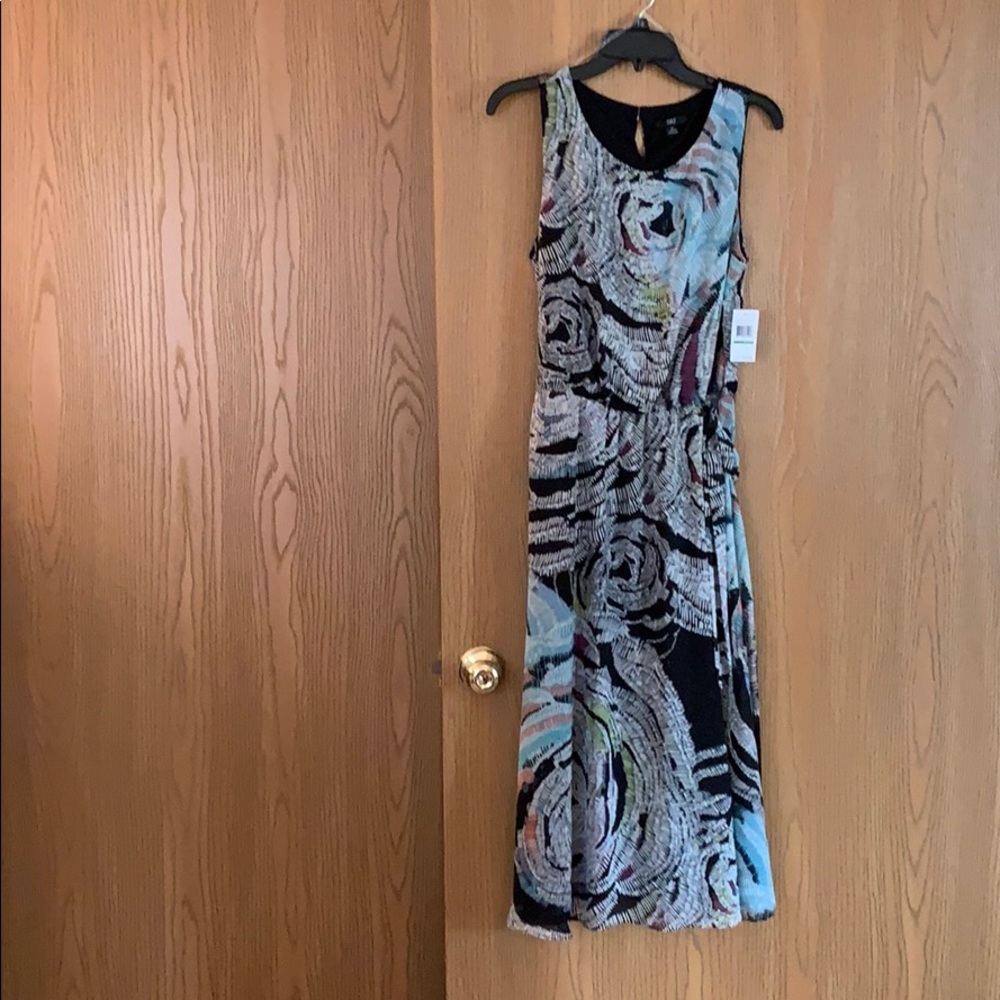 NWT Beautiful dress!